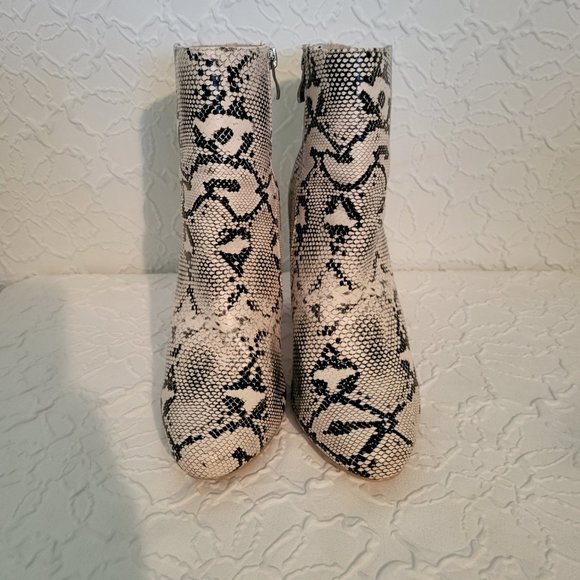 PrettyLittleThing Snake Print Ankle Boots - Picture 8 of 11